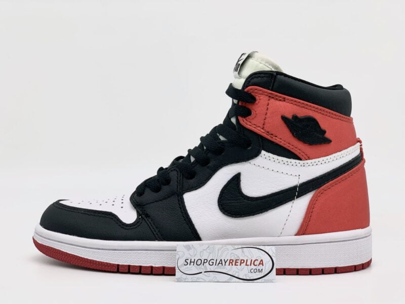 Nike Air Jordan 1 Retro High Satin Black Toe