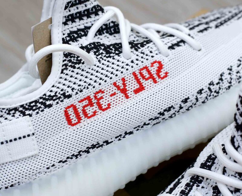 Giày Adidas Yeezy 350 V2 ‘Zebra’ rep 1:1