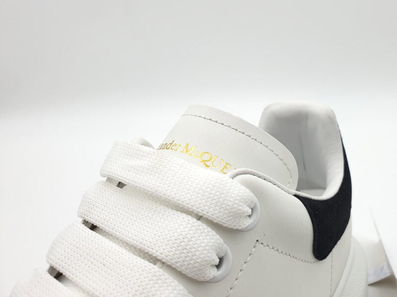 giày alexander mcqueen trang got den sieu cap
