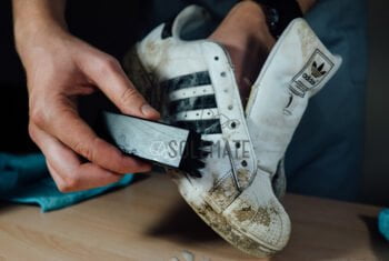 Cách vệ sinh giày Adidas cho đôi giày luôn như mới
