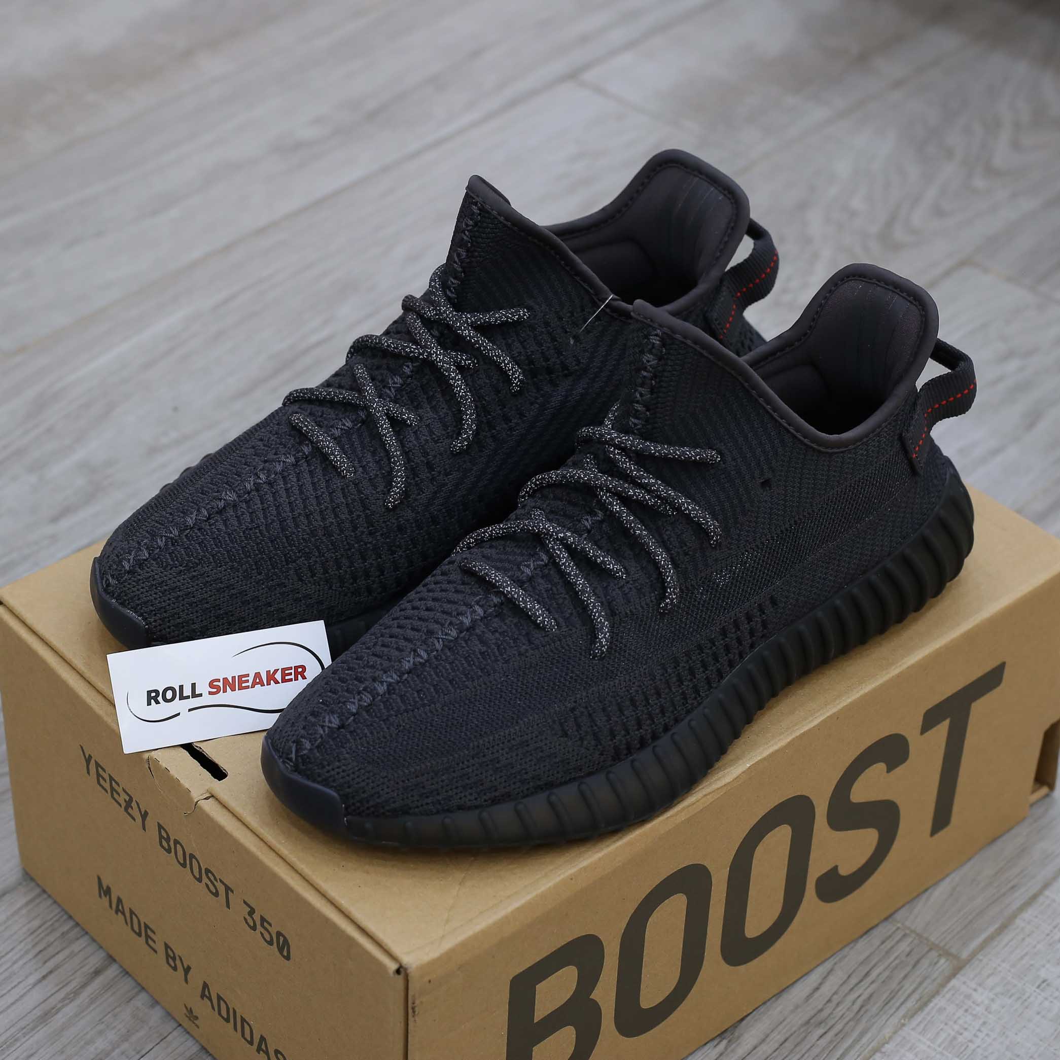 giày adidas yeezy 350 v2 black replica