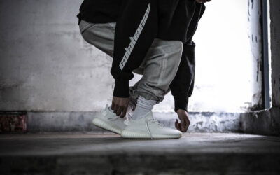 11 cách phối đồ với giày Yeezy 350 cực chất năm 2020