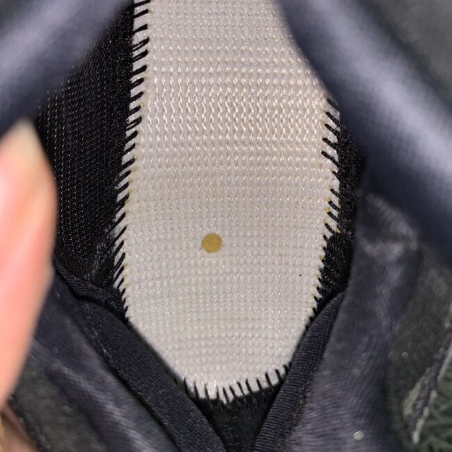 Giày Adidas Yeezy 700 V3 Alvah Replica