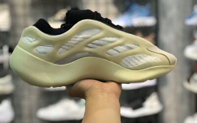 Tổng hợp những mẫu giày Yeezy 700 V3 mới ra mắt