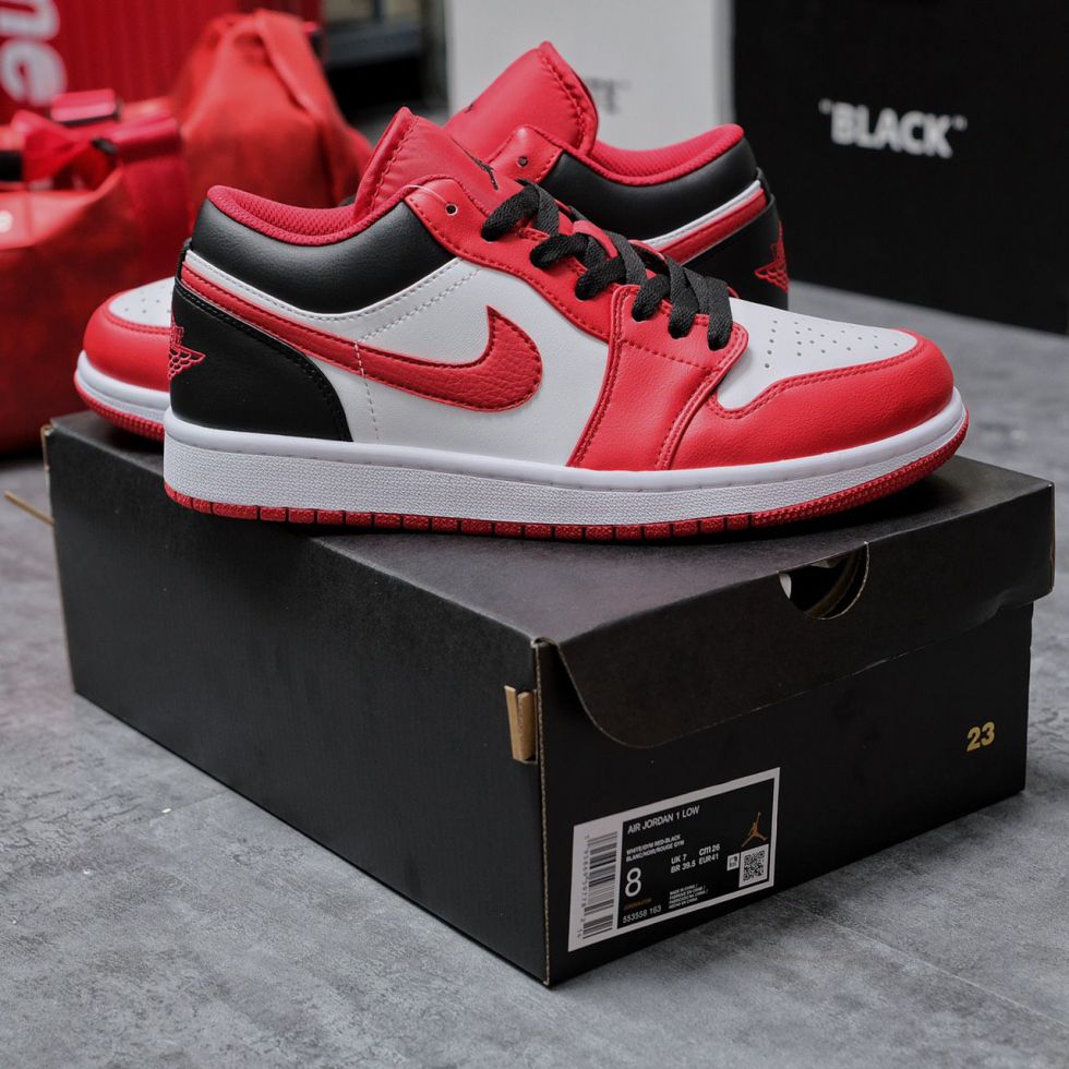 Giày Nike Air Jordan 1 Low ‘Reverse Black Toe’ hot 2022