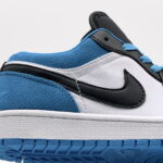 Swoosh Nike Jordan 1 Low Laser Blue