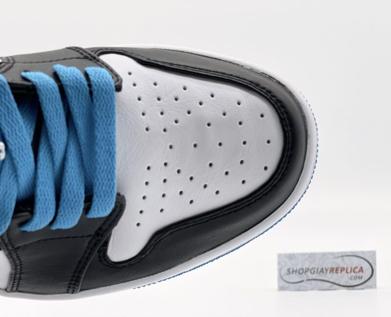 Toebox Nike Jordan 1 Low Laser Blue
