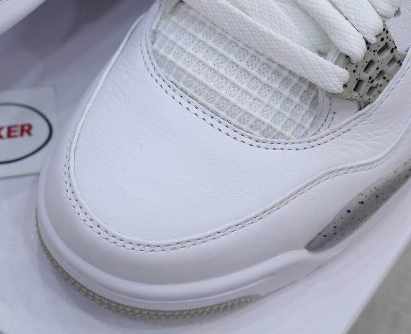 Giày Nike Air Jordan 4 White Oreo 2021 Like Auth