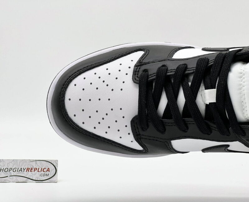 Nike Dunk black white
