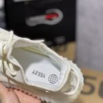 Giày Adidas Yeezy Boost 350 V2 'Bone'