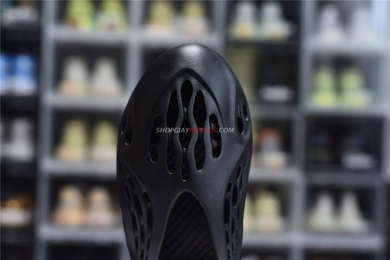 Giày Adidas Yeezy Foam RNR Onyx ‘Black’ đen rep 1:1