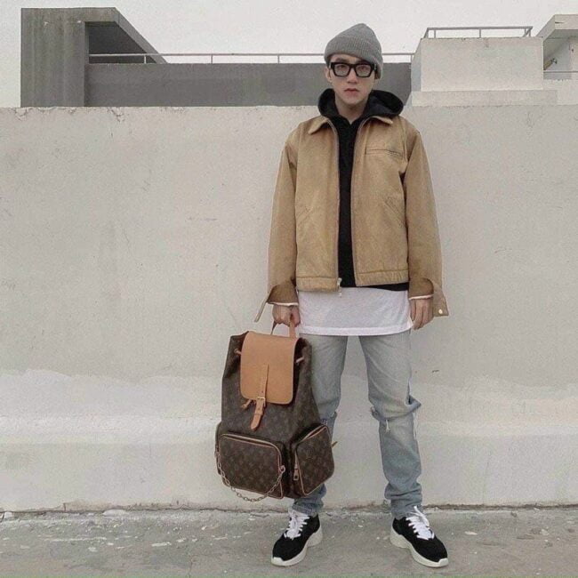 sơn tùng dùng Balo Louis Vuitton Trio Backpack Nâu Monogram Siêu Cấp