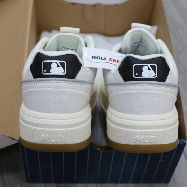 Giày MLB Chunky Liner Low New York Yankees ‘Ivory’ Like Auth