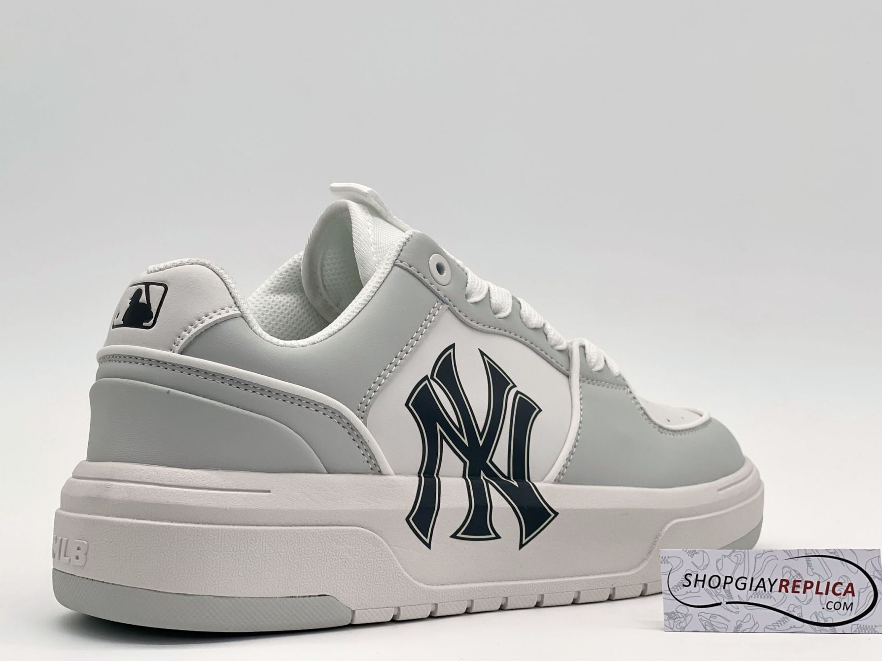 Giày MLB Chunky Liner Low New York Yankees ‘White Grey’ Like Auth