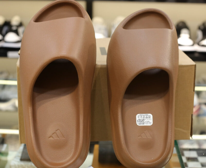 Dép Adidas Yeezy Slides ‘Flax’ ( 2022 vân Nhám ) Best Quality