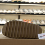 Dép Adidas Yeezy Slides 'Earth Brown' Like Auth
