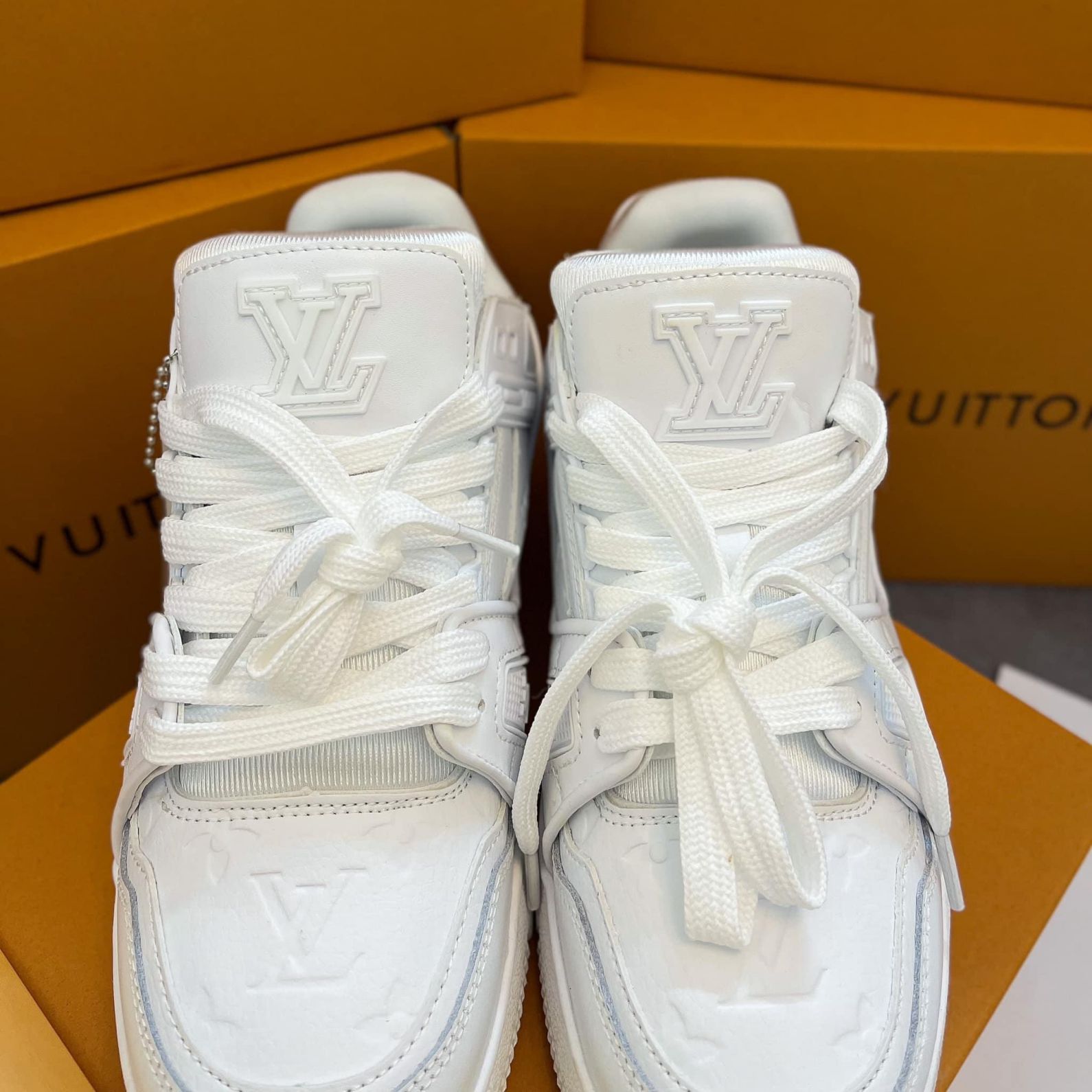 Giày Louis Vuitton LV Trainer Monogram Full White Siêu Cấp