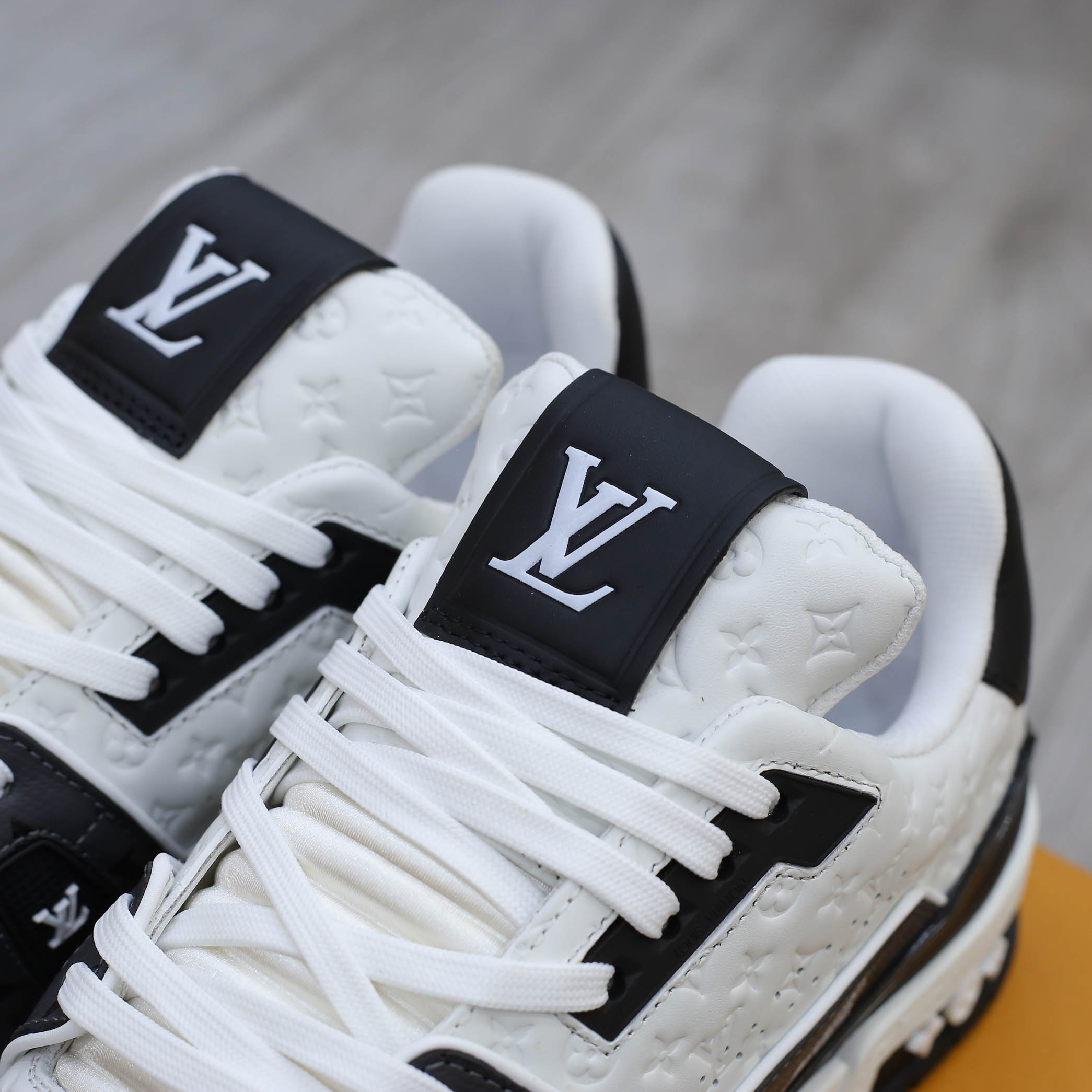 Replica Louis Vuitton White/Black LV Trainer Sneakers with #54 for