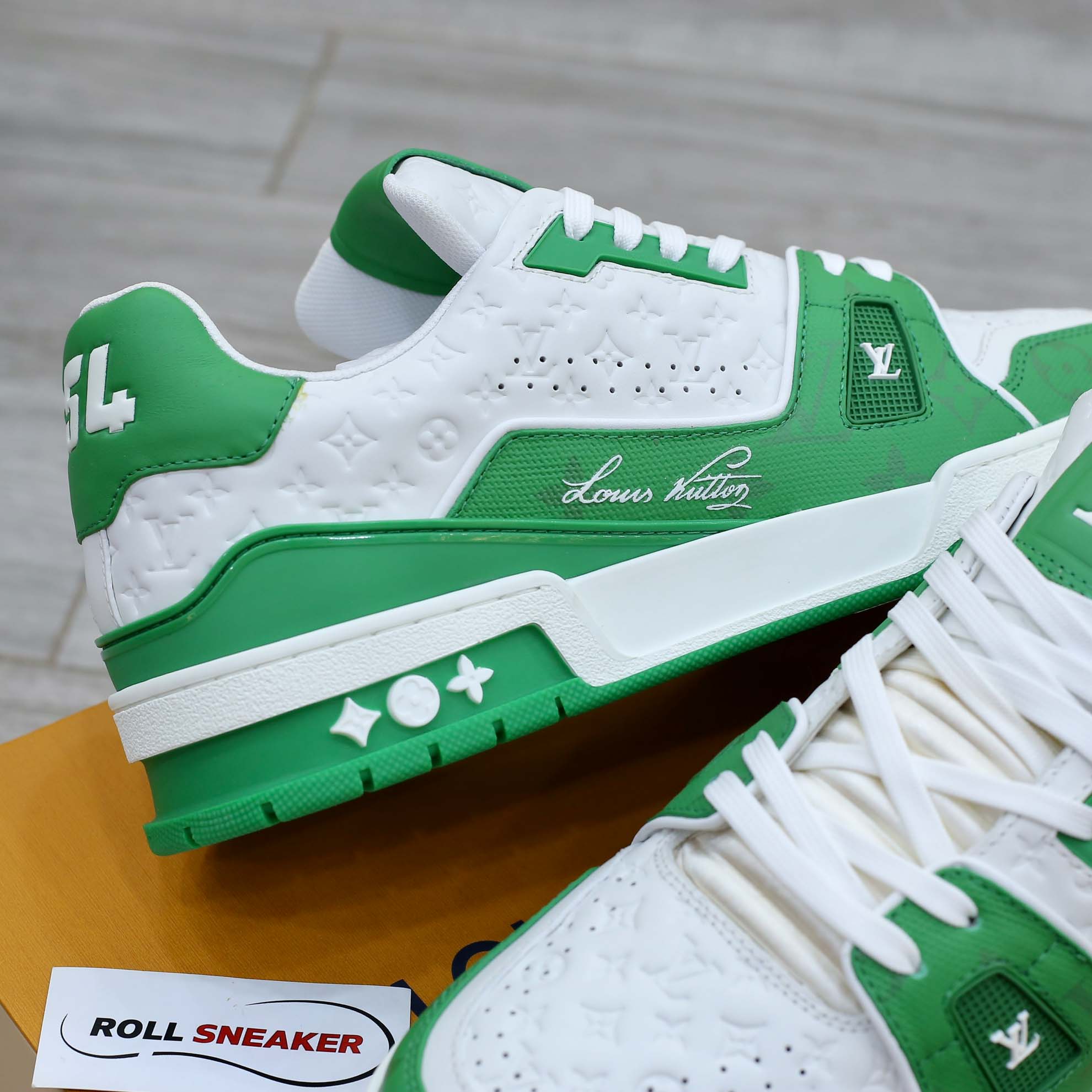 SALEOFF Louis Vuitton Trainer #54 Signature Green White Sneaker