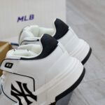 Giày MLB Chunky Liner Mid New York Yankees Black Like Auth