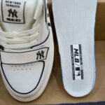 Giày MLB Chunky Liner Mid New York Yankees Black Like Auth