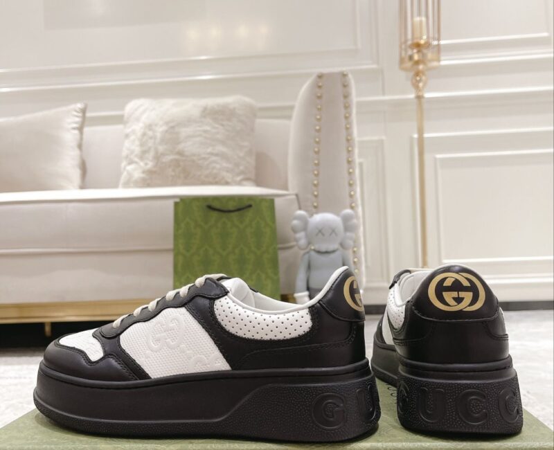 Giày Gucci GG Sneaker Black White leather họa tiết GG dập nổi Like Auth