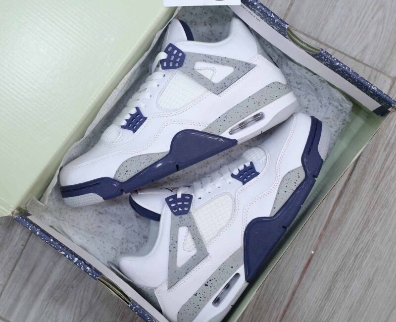 Jordan 4 Retro ‘Midnight Navy’