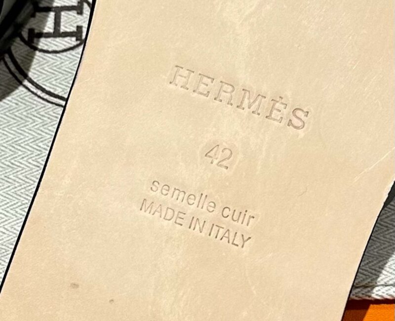 Dép Hermes Nam Da Trơn Đen lót Đỏ Mận Best Quality