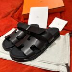 Dép Hermes Chypre Sandal Full Đen Da Trơn Best Quality