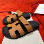 Dép Hermes Chypre Sandal Natural Black Epsom Leather Best Quality