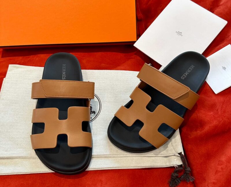 Dép Hermes Chypre Sandal Natural Black Smooth Calfskin Leather Best Quality