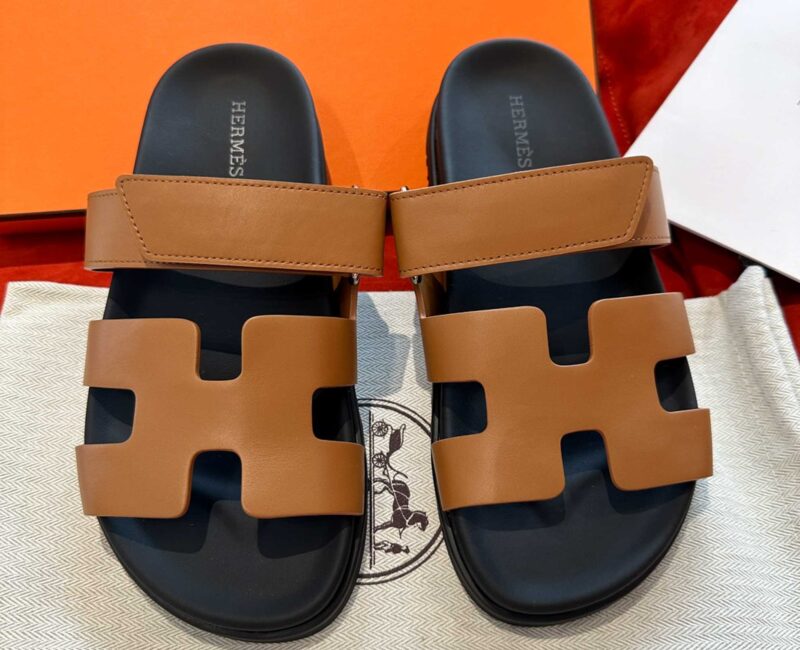 Dép Hermes Chypre Sandal Natural Black Smooth Calfskin Leather Best Quality