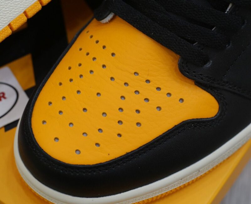Giày Nike Air Jordan 1 Retro High OG ‘Taxi’ Like Auth