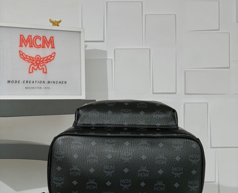Balo MCM Stark Side Studs in Visetos Black Medium Best Quality