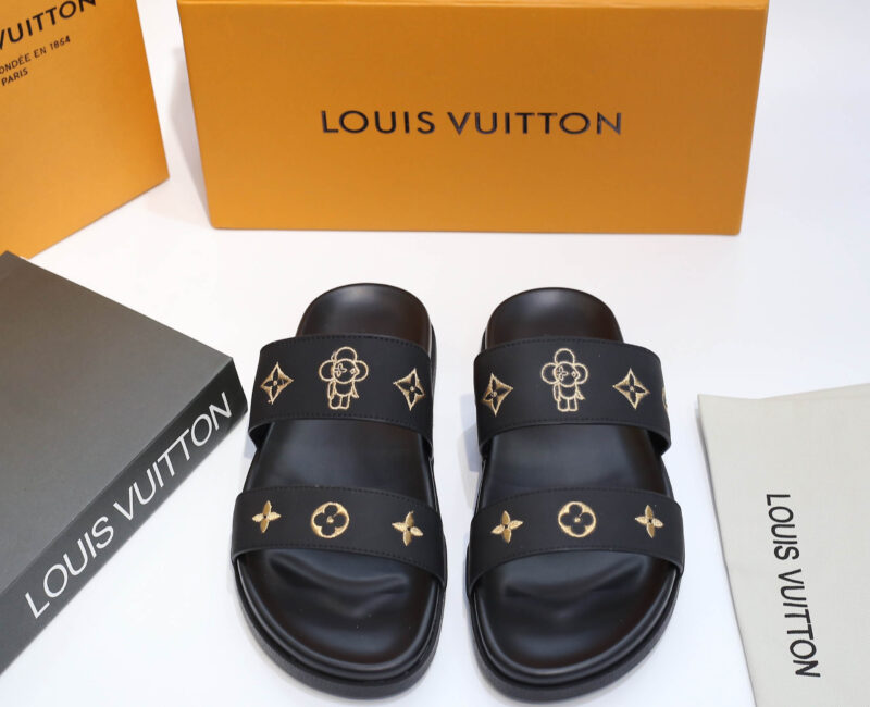 Dép Louis Vuitton Nam Màu Đen Họa Tiết Hoa Vàng Best Quality