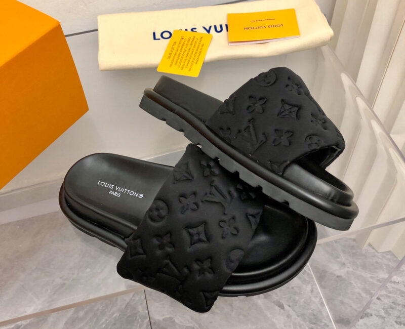 Dép Louis Vuitton Pool Pillow Comfort Mule Black Best Quality