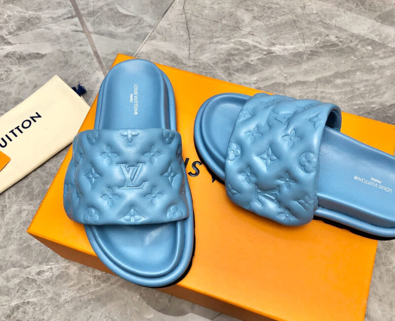 Dép Louis Vuitton Pool Pillow Flat Comfort Mules 'Bleu Clair' Best Quality