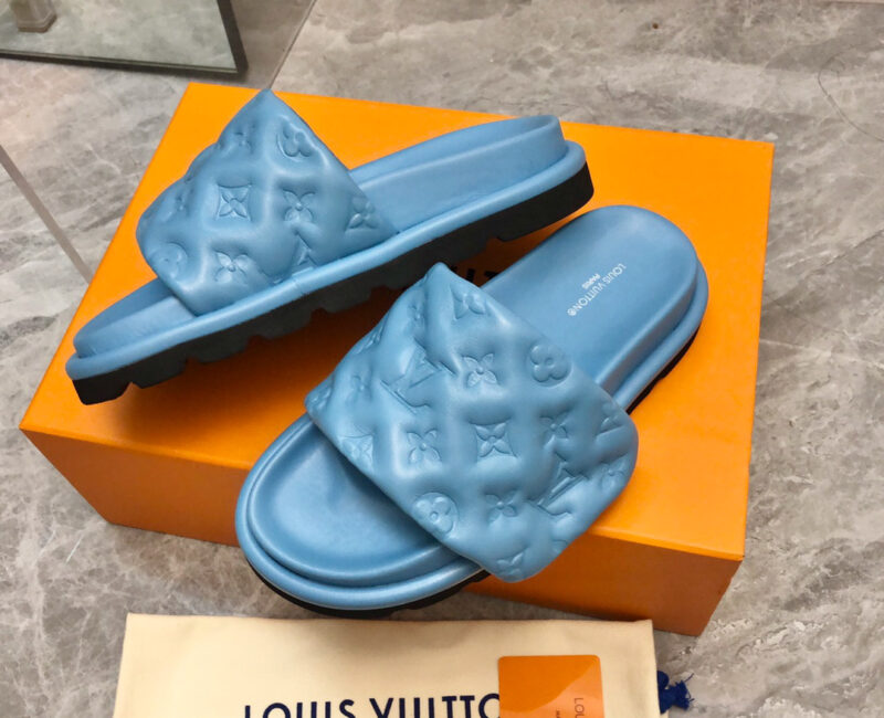 Dép Louis Vuitton Pool Pillow Flat Comfort Mules 'Bleu Clair' Best Quality