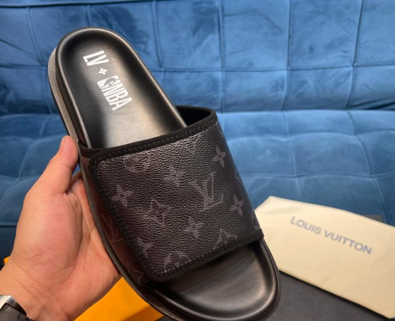 Dép Louis Vuitton Waterfront Mule Black Best Quality