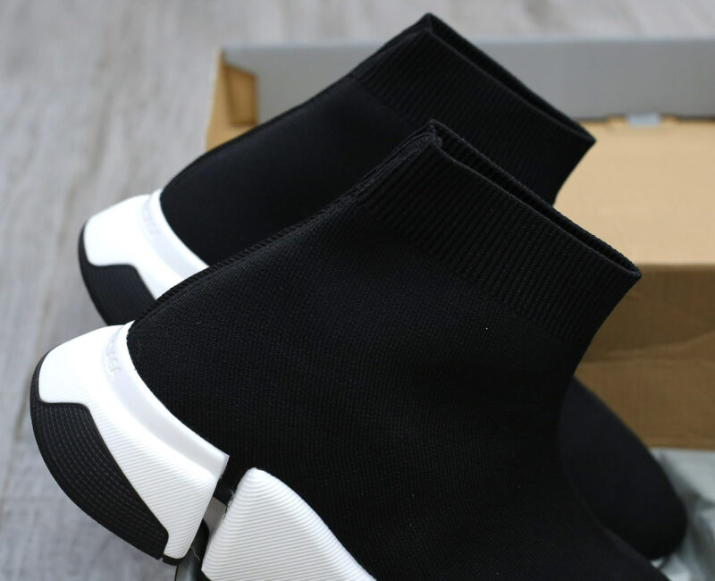 Giày Balenciaga Man Black And White Speed 2.0 Best Quality