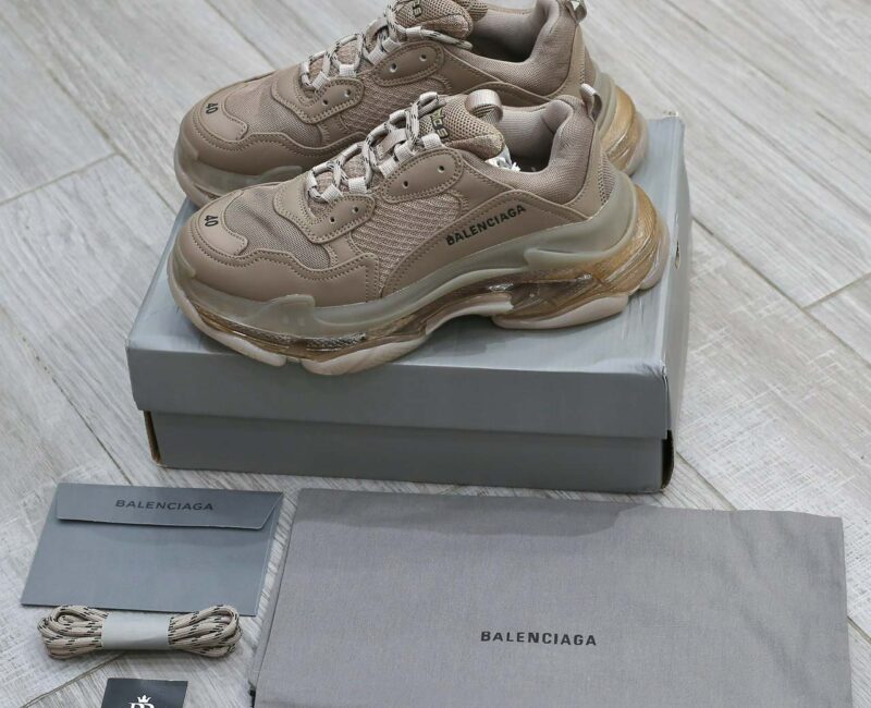 Giày Balenciaga Triple S Clear Sole Sneaker in Brown Like Auth