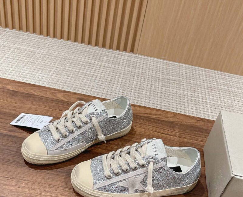 Giày Golden Goose Deluxe Brand V-Star Glittered Lace-Up Best Quality