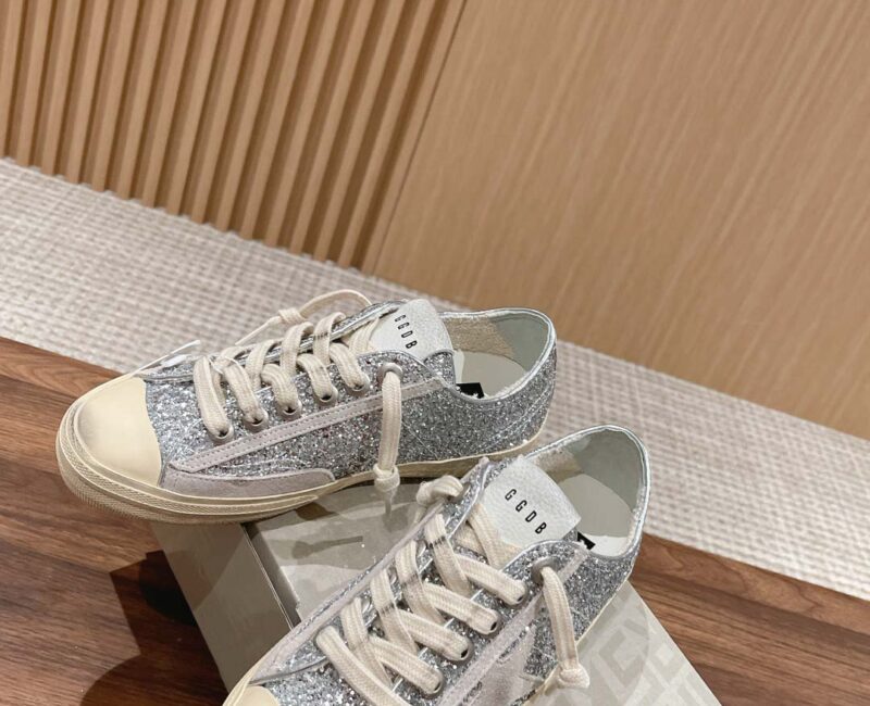 Giày Golden Goose Deluxe Brand V-Star Glittered Lace-Up Best Quality