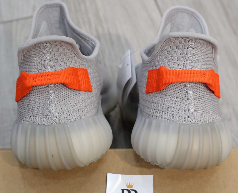 Giày Adidas Yeezy Boost 350 V2 Tail Light Best Quality