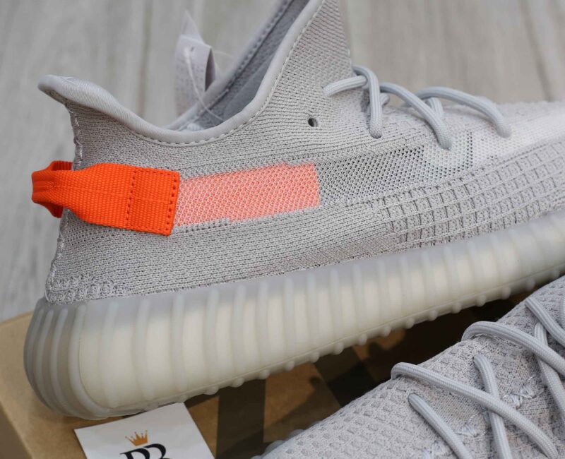 Giày Adidas Yeezy Boost 350 V2 Tail Light Best Quality