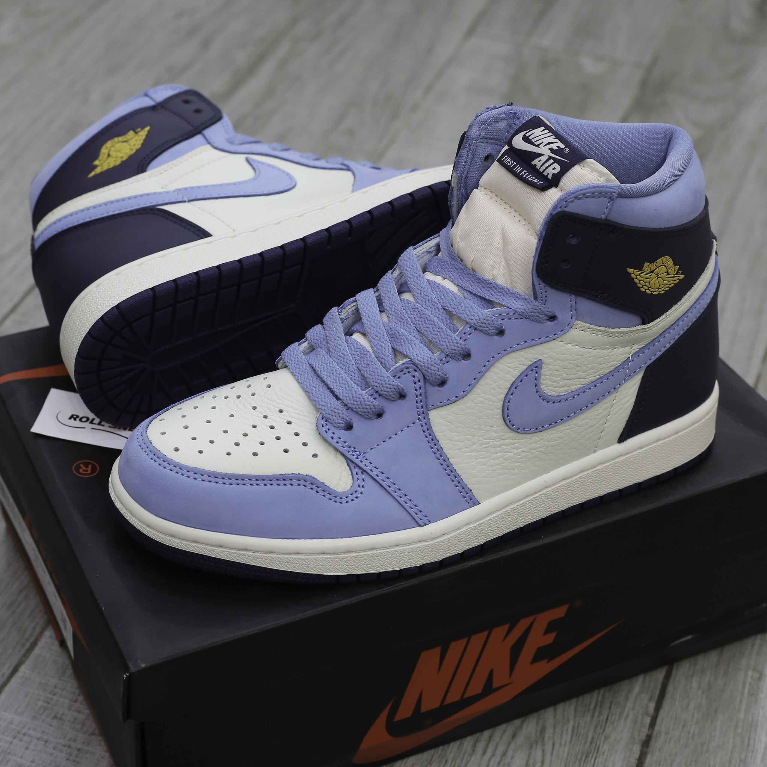 Giày Air Jordan 1 Retro High OG First in Flight like Auth