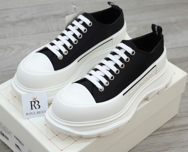 Giày Alexander McQueen Tread Slick Low Top Black/White Canvas Best Quality