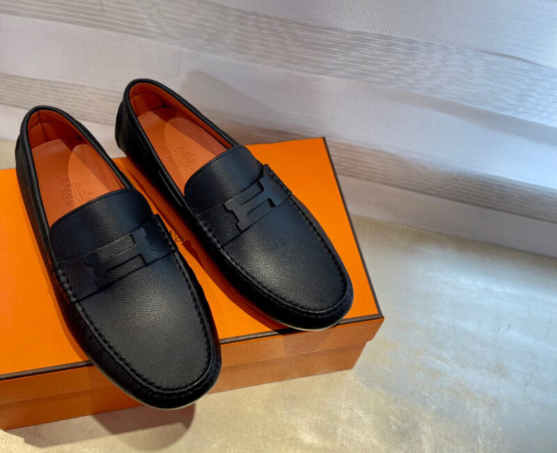 Giày Loafer Hermes Đen Da Taiga Khóa chữ H