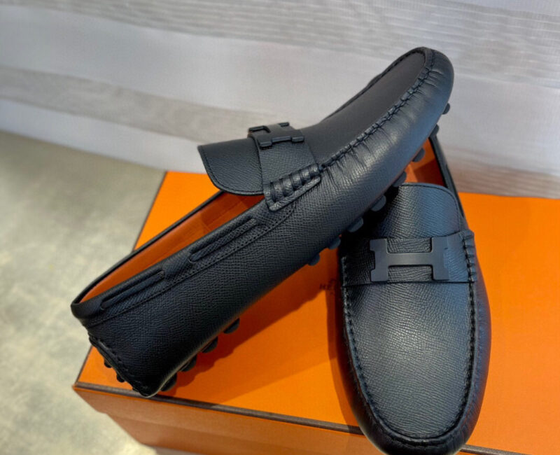 Giày Loafer Hermes Đen Da Taiga Khóa chữ H