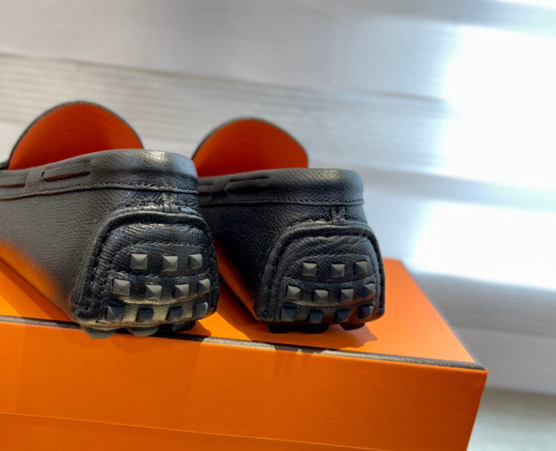 Giày Loafer Hermes Đen Da Taiga Khóa chữ H